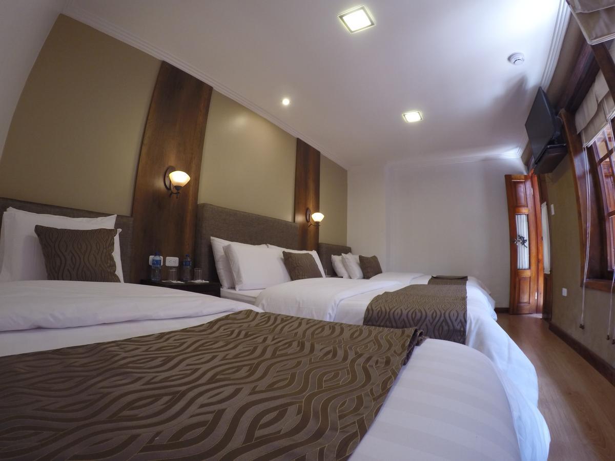 Siena Hotel Cuenca Esterno foto