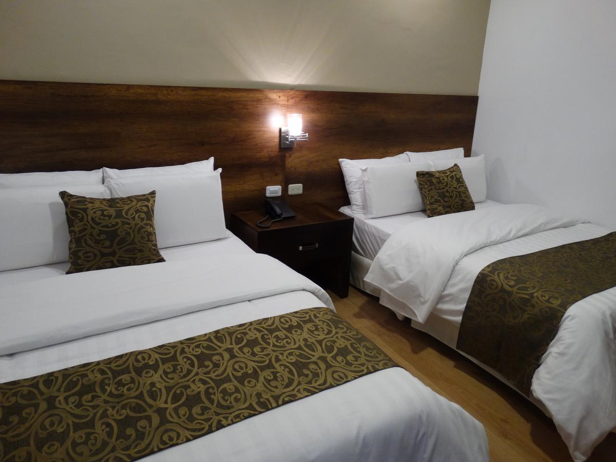 Siena Hotel Cuenca Esterno foto